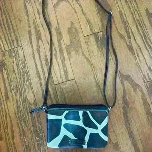 Nine & CO~Womens Giraffe Print Purse~Brown & Tan.  Adjustable strap